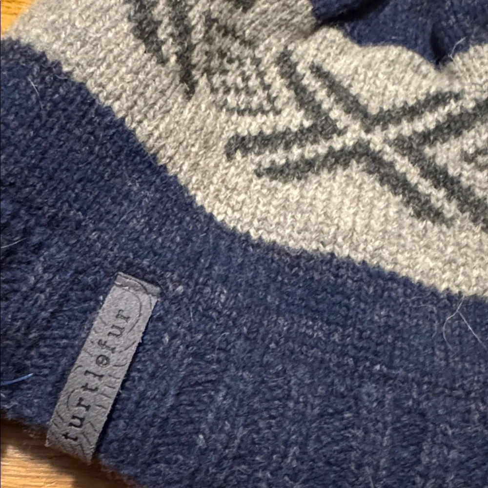 Turtle Fur Navy and Gray Wool Knit plush fleece lined winter Beanie hat